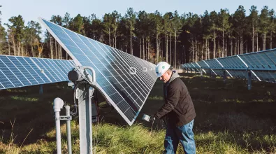 solar_panels_tech.jpg solar_panels_tech.jpg