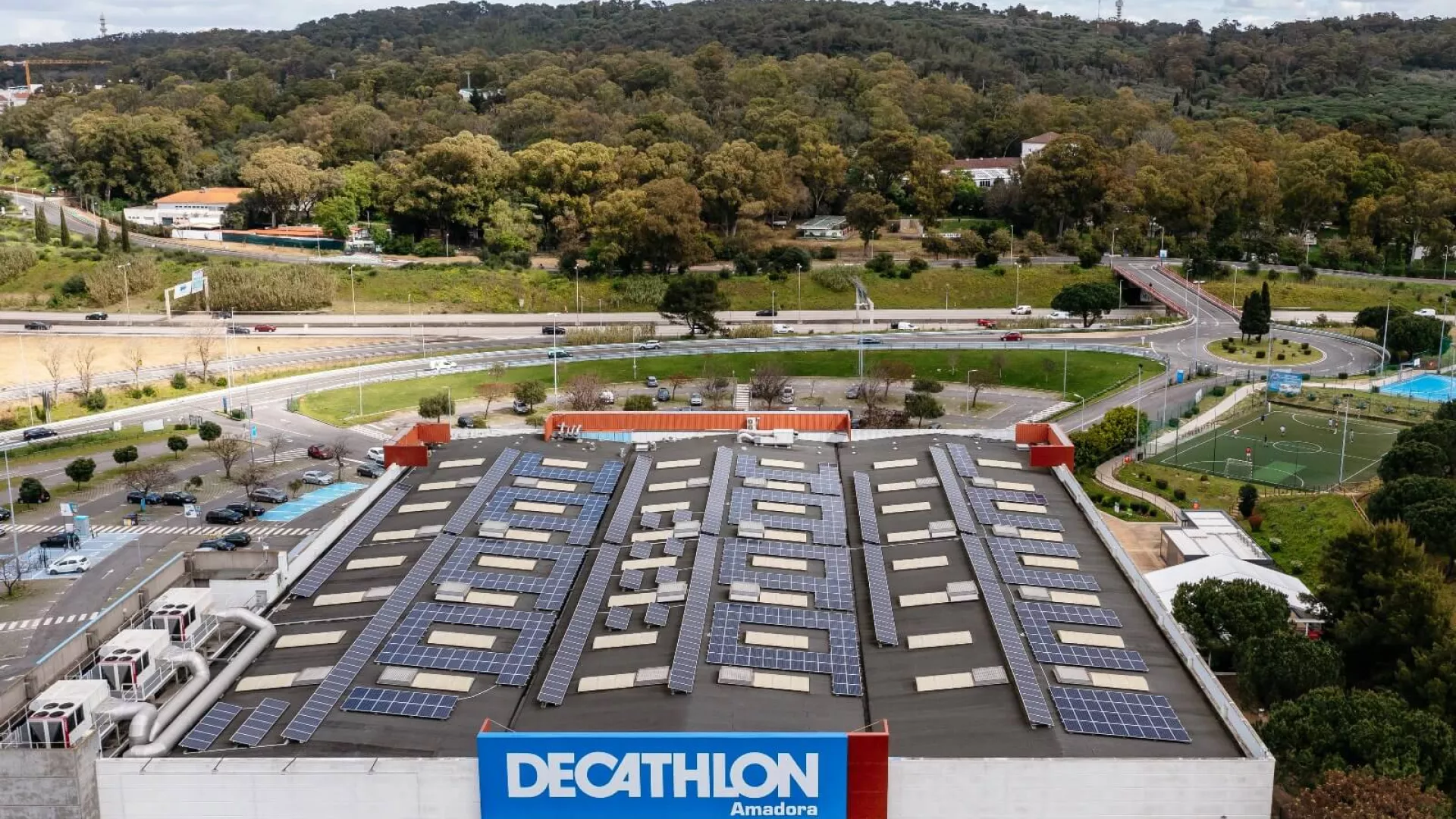 Decathlon%20%26%20EDP_0.jpg Decathlon%20%26%20EDP_0.jpg