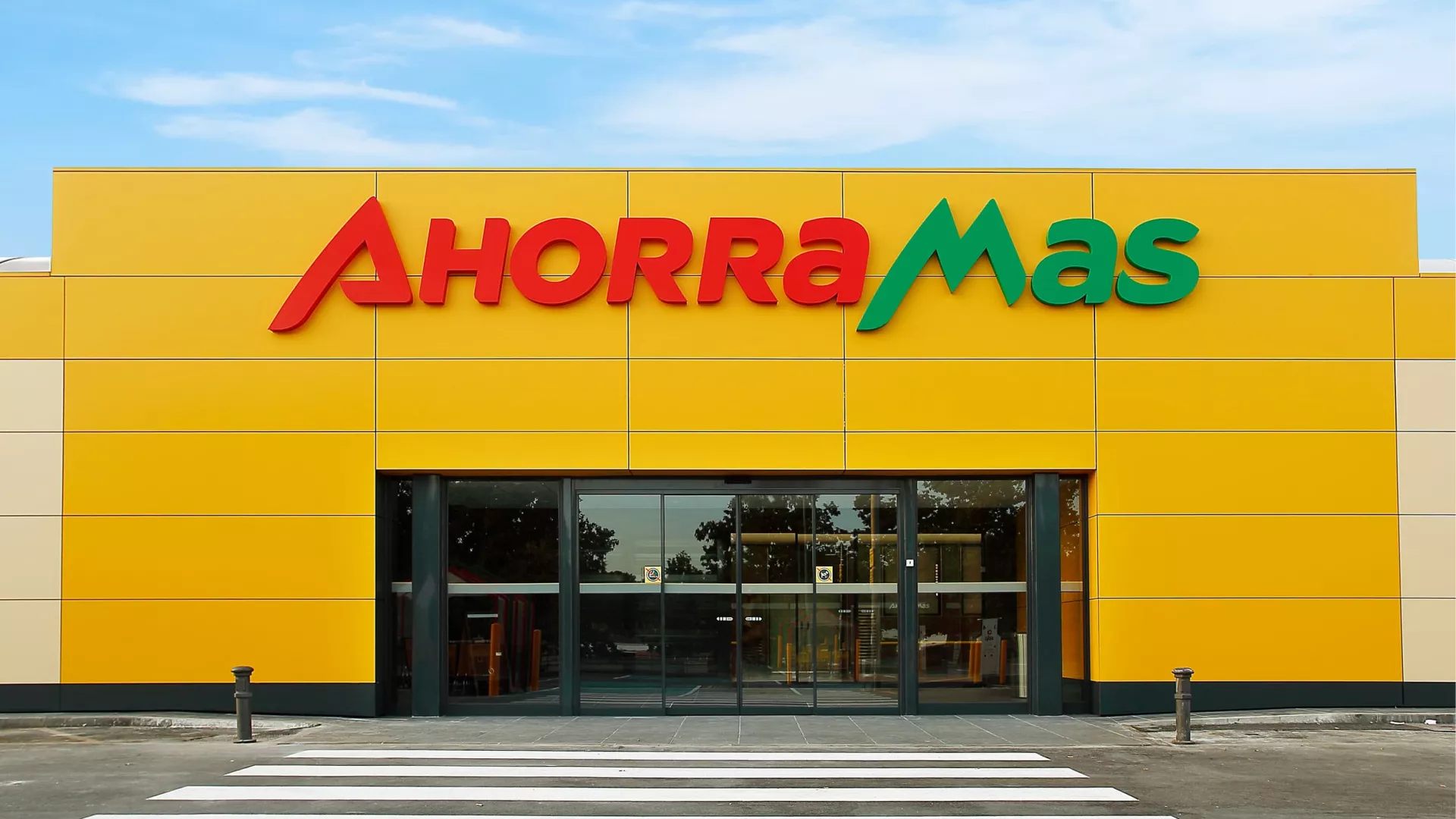 FACHADA%20AHORRAMAS%20FRONTAL_0.jpg FACHADA%20AHORRAMAS%20FRONTAL_0.jpg