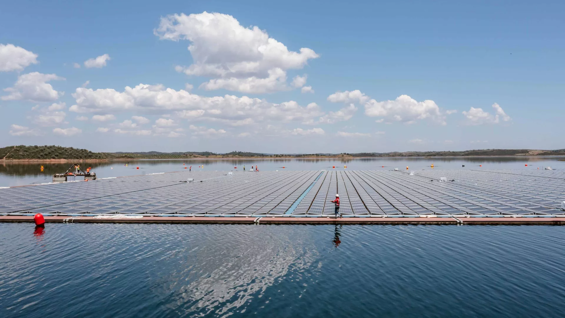 Proyecto%20fotovoltaico%20flotante%20de%20EDP_0.jpg Proyecto%20fotovoltaico%20flotante%20de%20EDP_0.jpg