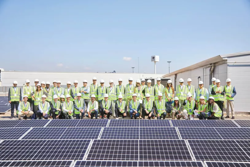 Solar%20DG%20Europa%20grupo%20pessoas.jpg
