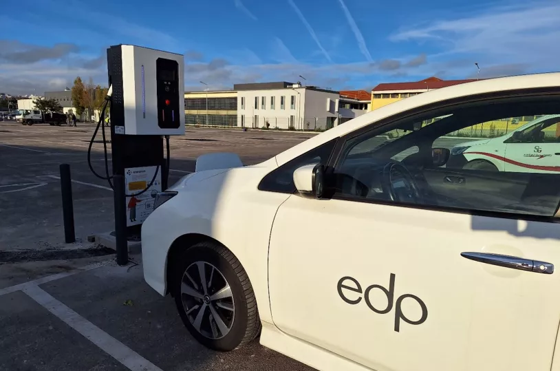 v2g%20ev%20charger.jpg