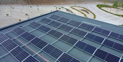 Instalaci%C3%B3n%20fotovoltaica%20para%20autoconsumo%20de%20Aalto_1.jpg