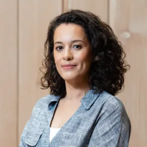 Raquel Almeida Correia